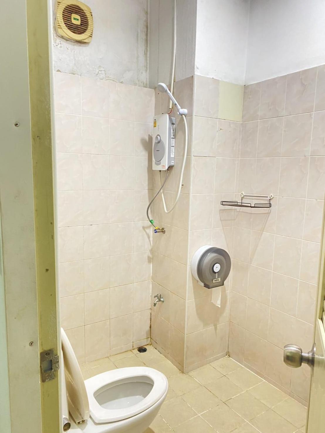 Budget Inn Pattaya Esterno foto