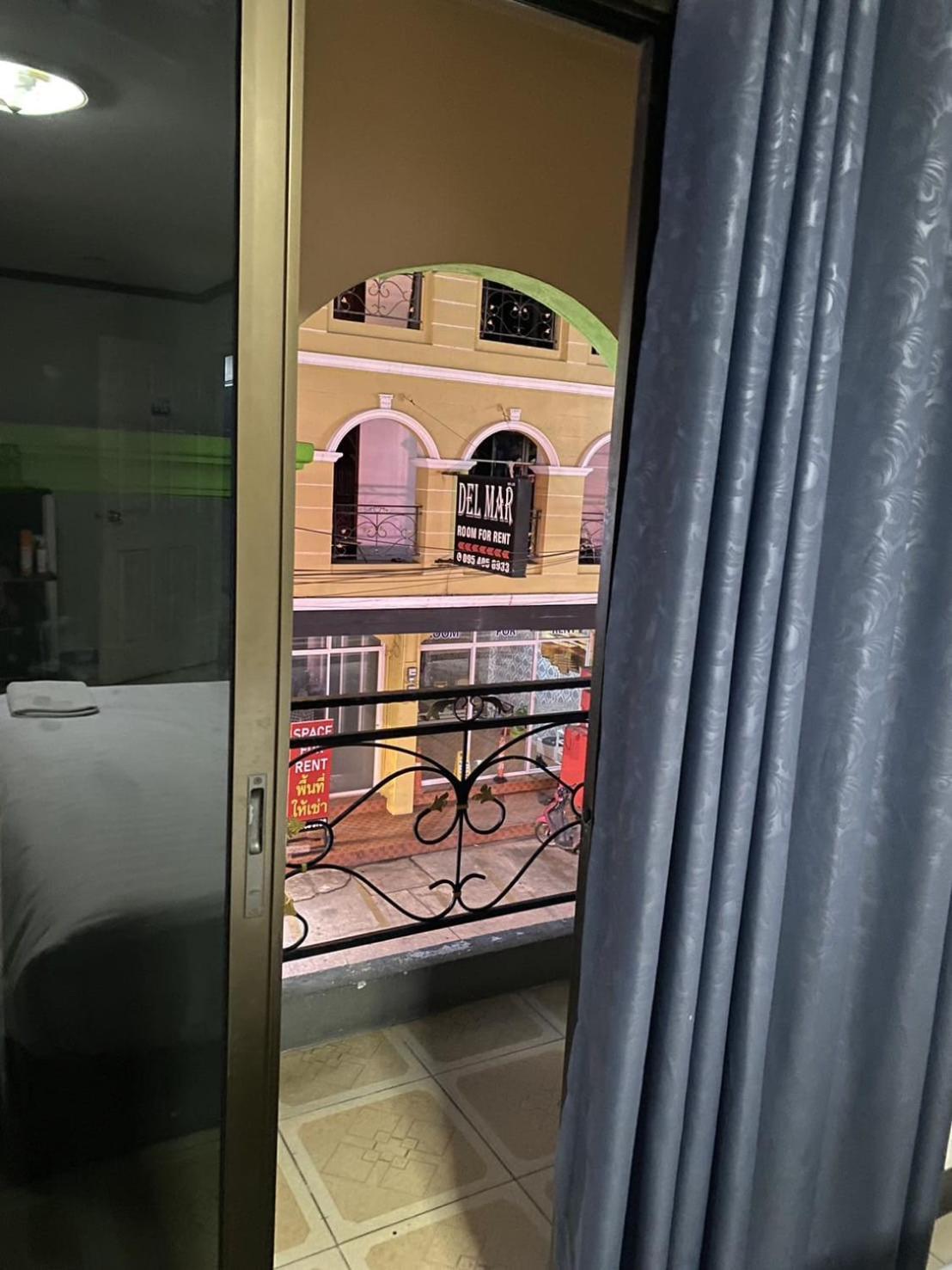 Budget Inn Pattaya Esterno foto